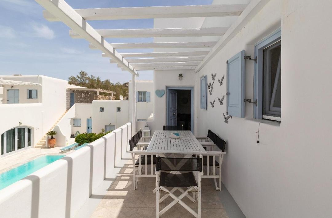 Blue Heart Mykonos Up To 10 People Location *