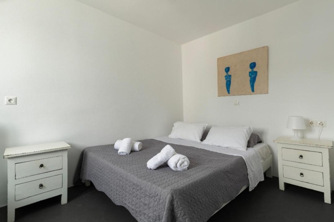 Blue Heart Mykonos Up To 10 People Location